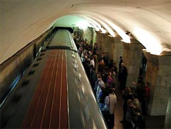 В киевском метрополитене (с) фото с сайта newsru.com